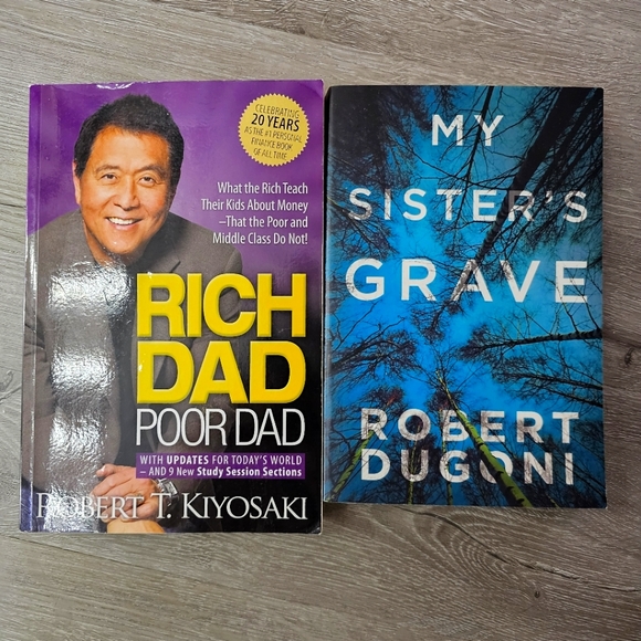 Bundle set of books - Picture 1 of 2